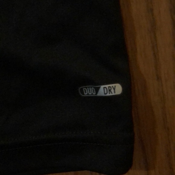 Tank Top Bundle **4 Shirts** - Picture 3 of 6